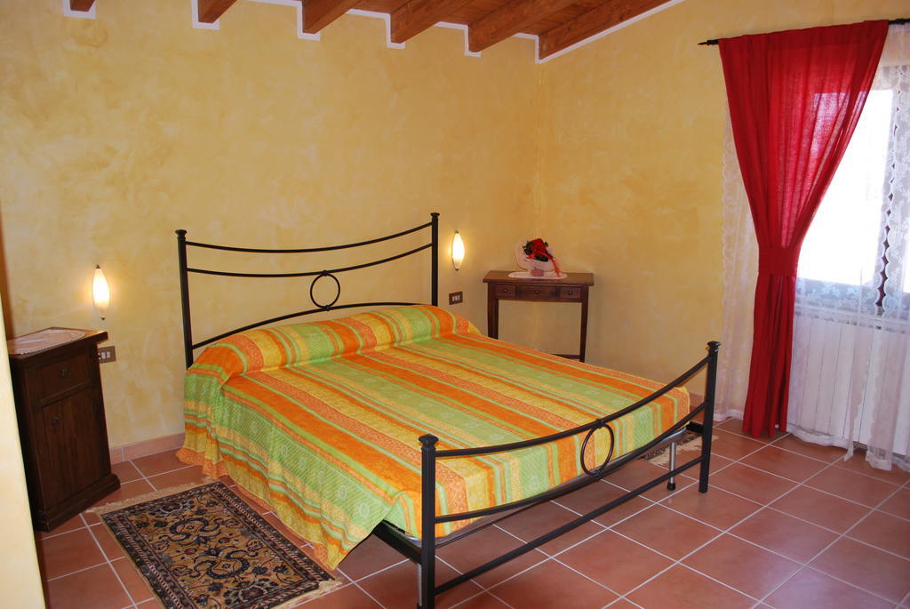 Agriturismo La Valle Di Ceri Cerveteri Phòng bức ảnh